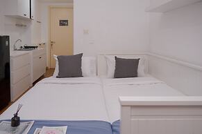 Warm Studio Apartment M-Town Residence
