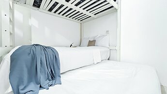 Cozy 1BR at Maple Park Sunter Apartment