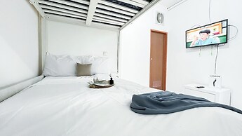 Cozy 1BR at Maple Park Sunter Apartment