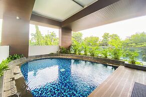 Spacious Studio Apartment at Capitol Suites