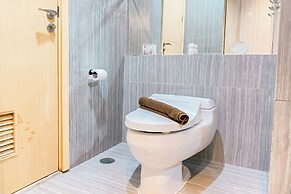 Spacious Studio Apartment at Capitol Suites