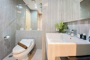 Spacious Studio Apartment at Capitol Suites