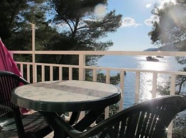 Seafront Charming Apartments Kosirina