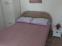 Seafront Charming Apartments Kosirina