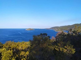 Seafront Charming Apartments Kosirina