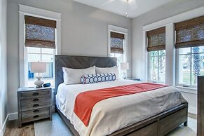 Seaside Sojourn 111 LA