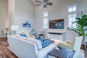 Seaside Sojourn 111 LA