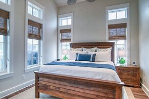 Seaside Sojourn 111 LA