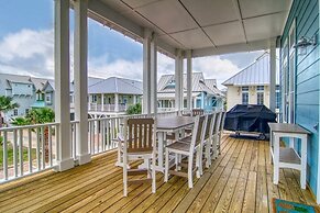 Seaside Sojourn 111 LA