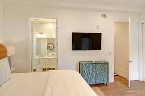 Skytop Lounge TC 5105