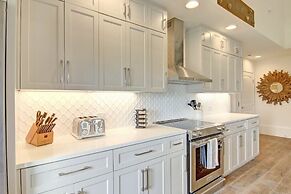 Skytop Lounge TC 5105