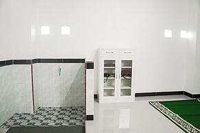 RR -2 Syariah Hotel SLG