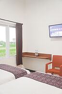 RR -2 Syariah Hotel SLG