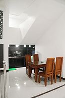 RR -2 Syariah Hotel SLG