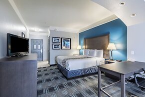 Platinum Inn & Suites Webster