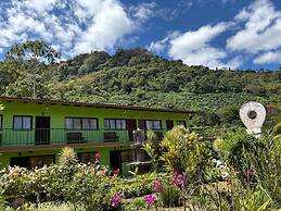 Hotel Tapanti Media de Orosi