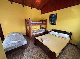 Hotel Tapanti Media de Orosi