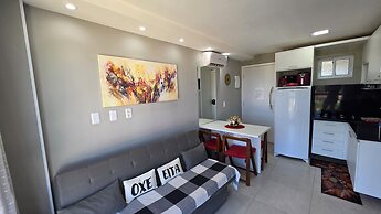 Aline Duque 308 no Centro de Porto by LP