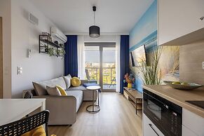 Lily Apart Gdansk Shipyard view studios