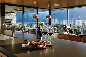 Ridgecrest - Lake Views - Sleeps 12