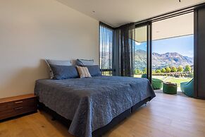 Ridgecrest - Lake Views - Sleeps 12