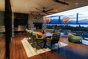 Ridgecrest - Lake Views - Sleeps 12
