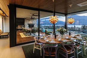 Ridgecrest - Lake Views - Sleeps 12