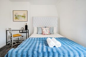 Spacious London stay -3 Bedroom property