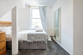 Spacious London stay -3 Bedroom property