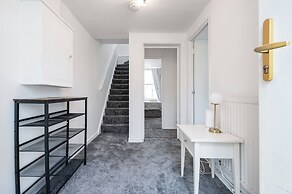 Spacious London stay -3 Bedroom property