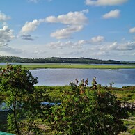 Flat Vista Piscina Bela Vista 202A by LP