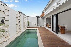 Navaya Villa by Kozystay - Seminyak