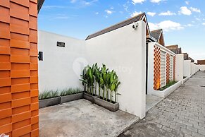 Navaya Villa by Kozystay - Seminyak
