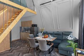 Ari Home Aghveran