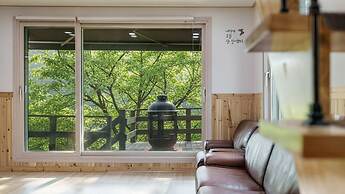 Gapyeong On The Hill Pool Villa