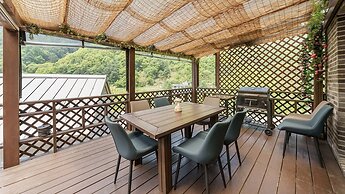 Gapyeong On The Hill Pool Villa