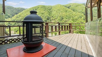 Gapyeong On The Hill Pool Villa