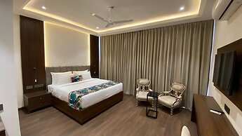 Aura Boutique Hotel