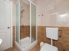 Apartments Nmn Drvenik