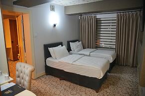 Hotel İzgi Turhan
