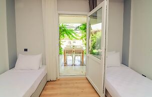 Gerence Otel by Lamira