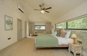 Villa Anjuna By Akama Stays