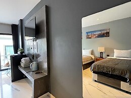 Tharadol Beach Resort