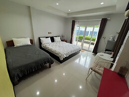 Tharadol Beach Resort