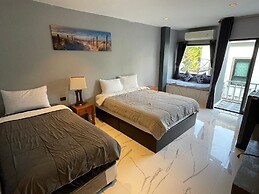 Tharadol Beach Resort