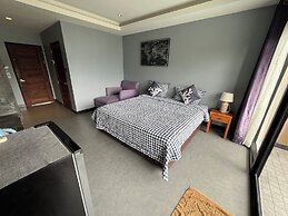 Tharadol Beach Resort