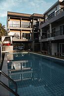 Tharadol Beach Resort