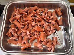 Tharadol Beach Resort