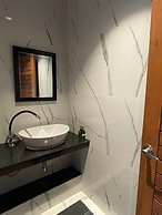 Tharadol Beach Resort