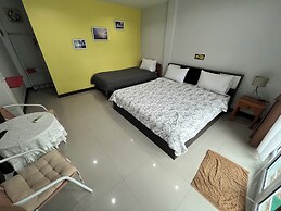 Tharadol Beach Resort